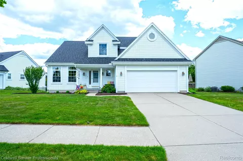 2088 Lochnayne Ln, Davison, MI 48423