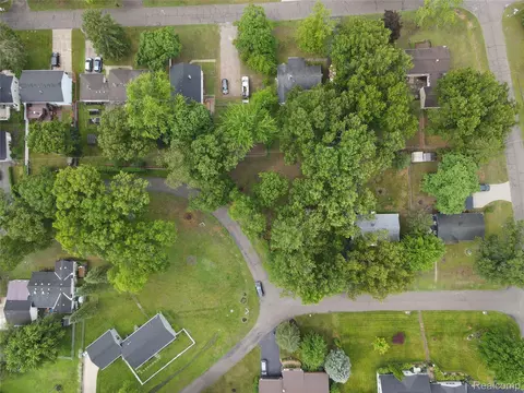0 Opaline Dr, Waterford, MI 48327