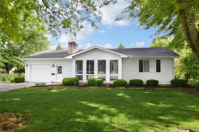 5340 Brobeck St, Flint, MI 48532