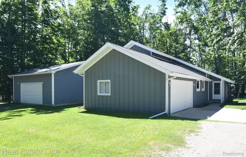 4092 N Pheasant Rd, Alcona, MI 48742
