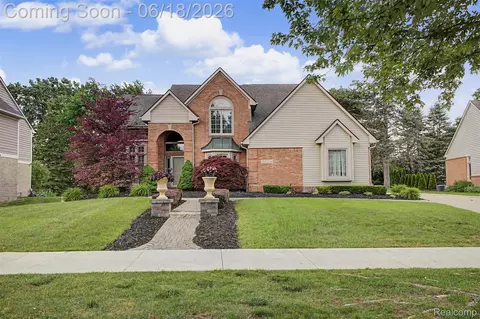 24024 Devonshire Dr, Novi, MI 48374