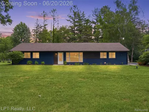3700 Napier Rd, Canton, MI 48187