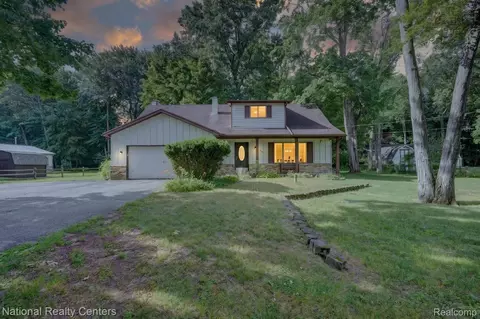 3107 Dean Rd, Bedford, MI 48144
