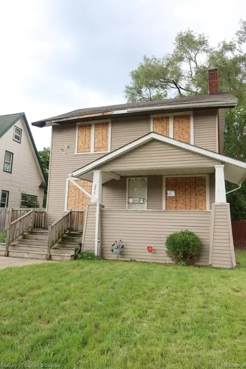 256 W Montana St, Highland Park, MI 48203