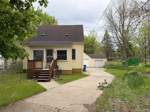 3992 Dallas Ave, Warren, MI 48091