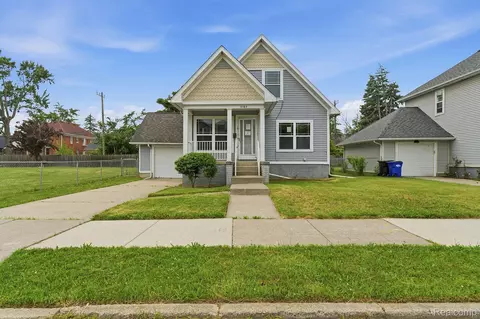 4783 Wayburn St, Detroit, MI 48224