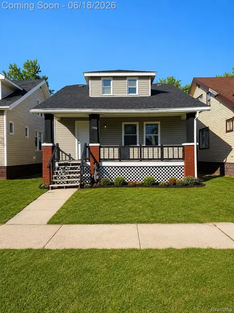 13997 Cloverlawn St, Detroit, MI 48238