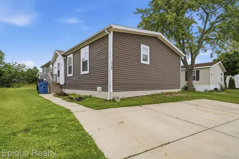17107 Detroiter, Springfield, MI 48350
