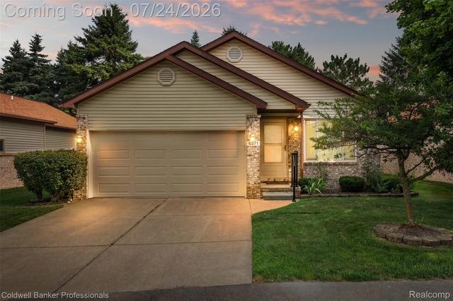 6371 W Morgan Cir W #49, Westland, MI 48185