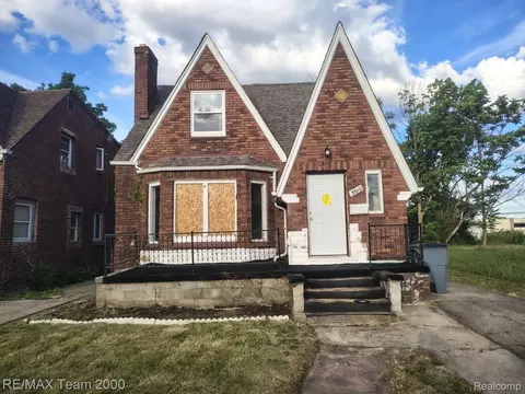 8860 Appoline St, Detroit, MI 48228