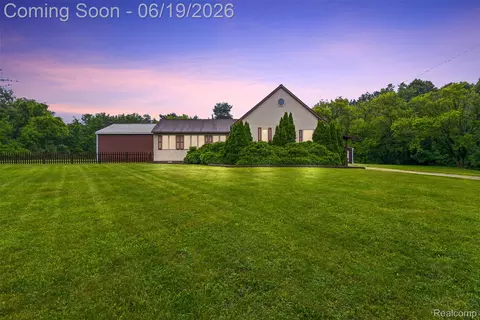 6109 N State Rd, Richfield, MI 48423