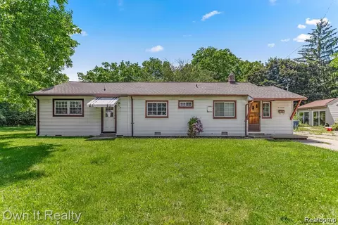 31529 Alpena Ct, Westland, MI 48186