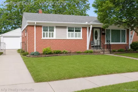 130 Shotka St, Westland, MI 48186