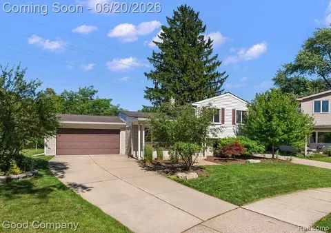 3026 Linwood Ct, Royal Oak, MI 48073