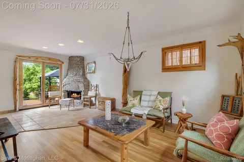 417 Cloverly Rd, Grosse Pointe Farms, MI 48236 photo 6