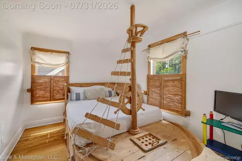 417 Cloverly Rd, Grosse Pointe Farms, MI 48236 photo 25