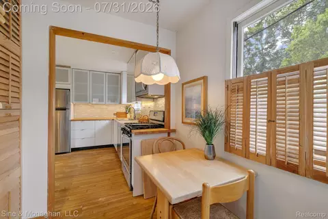 417 Cloverly Rd, Grosse Pointe Farms, MI 48236 photo 13
