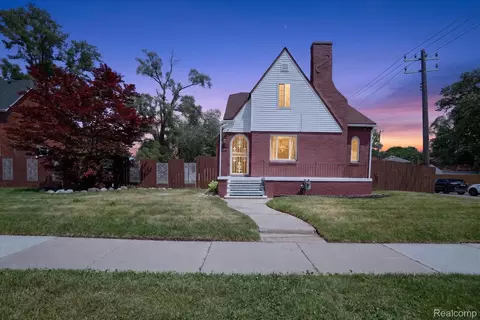 15802 Mansfield St, Detroit, MI 48227