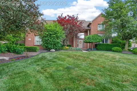 47100 Tania Ct, Plymouth, MI 48170