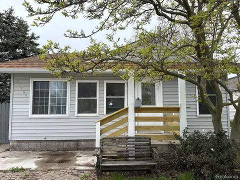 30769 Brush St, Madison Heights, MI 48071