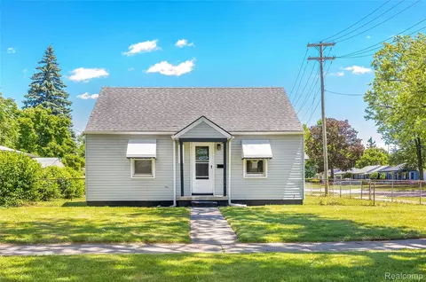 4517 Grindley Park St, Dearborn Heights, MI 48125