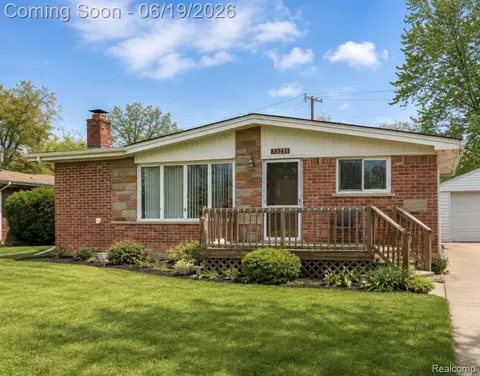 33251 Parkwood St, Westland, MI 48186