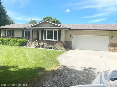 2267 Sandpiper Dr, Oregon, MI 48446