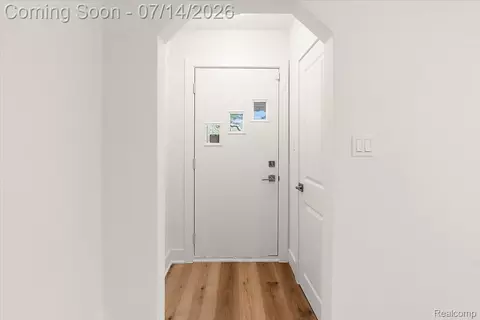 Entry Way - 2155 E 8 Mile Rd, Grosse Pointe Woods, MI 48236 photo 1 of 1
