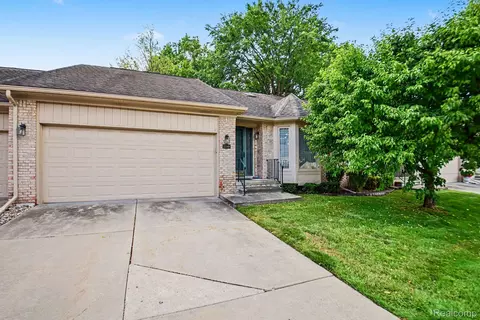 15540 Caputo Ct, Clinton Township, MI 48035