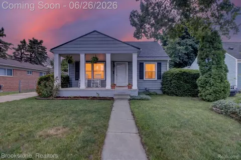 764 Adams St, Plymouth, MI 48170