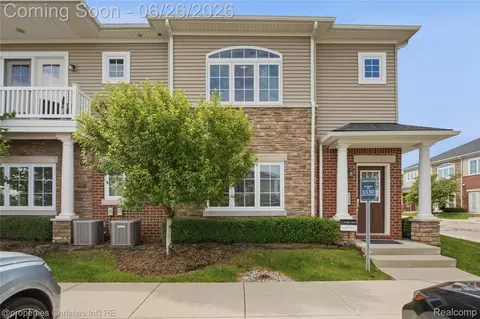 5530 Arbor Chase Dr #14, Scio, MI 48103