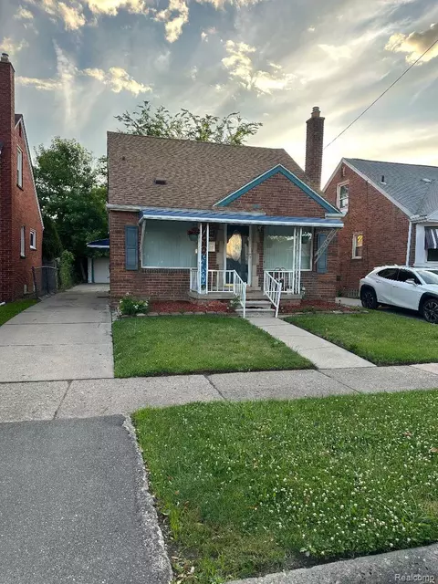 7371 Fielding St, Detroit, MI 48228