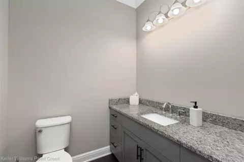 Bath - 2100 Shane Ct, Addison, MI 48370 photo 8 of 9
