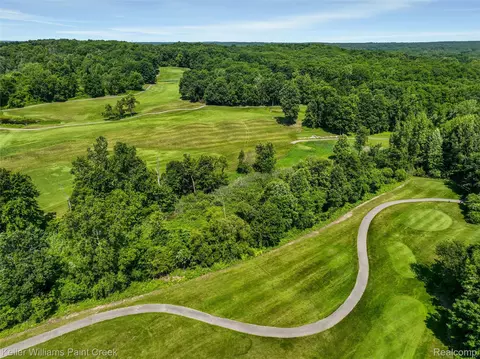 View/Area - 2100 Shane Ct, Addison, MI 48370 photo 10 of 10