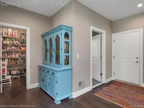Entry Way - 2100 Shane Ct, Addison, MI 48370 photo 1 of 2