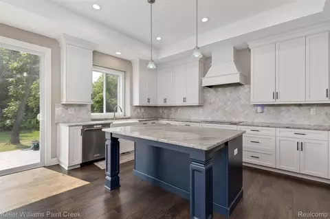 Kitchen - 2100 Shane Ct, Addison, MI 48370 photo 2 of 5