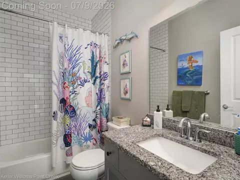 Bath - 2100 Shane Ct, Addison, MI 48370 photo 1 of 4