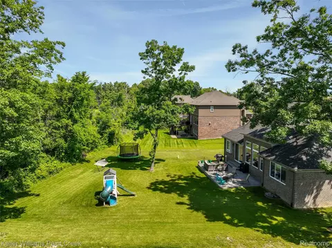 View/Area - 2100 Shane Ct, Addison, MI 48370 photo 6 of 10