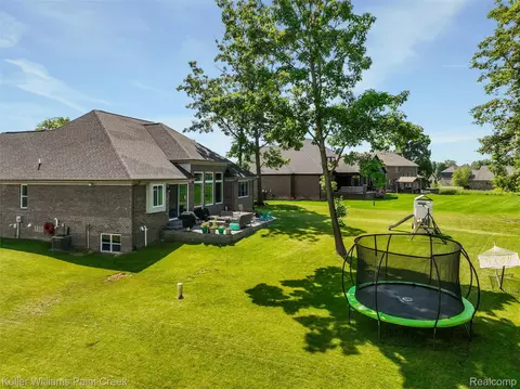 View/Area - 2100 Shane Ct, Addison, MI 48370 photo 7 of 10