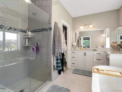 Bath - 2100 Shane Ct, Addison, MI 48370 photo 3 of 4