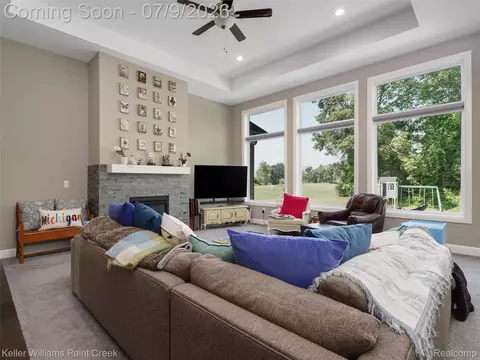 Living - 2100 Shane Ct, Addison, MI 48370 photo 4 of 5