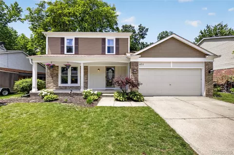 451 Lansdowne Dr, Westland, MI 48185