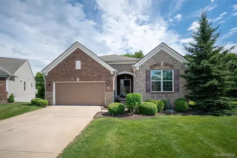292 Bryce Ct, Oceola, MI 48843