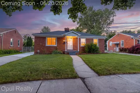 11441 Brookfield St, Livonia, MI 48150