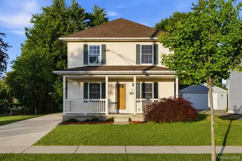 4118 Devon Rd, Royal Oak, MI 48073