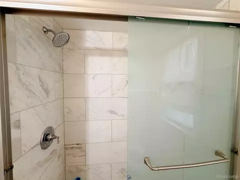 Bath - 19189 Berden St, Grosse Pointe, MI 48236 photo 2 of 2