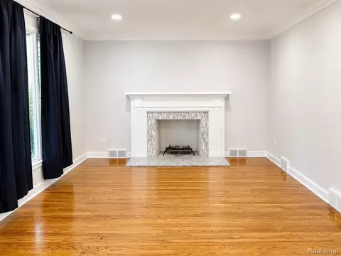 Living - 19189 Berden St, Grosse Pointe, MI 48236 photo 1 of 2