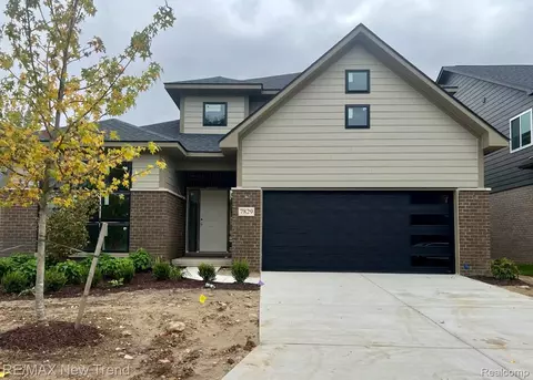 7829 Trailside Ct, West Bloomfield, MI 48323