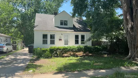 7128 Cherokee Ave, Taylor, MI 48180