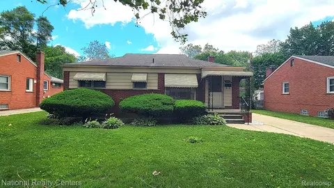 9030 Hemingway, Redford, MI 48239